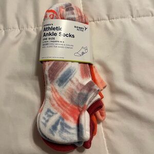 Old Navy Women's Athletic Ankle Socks - 5 Pack